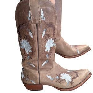 Shyanne tan floral‎ embroidered cowboy leather western boots